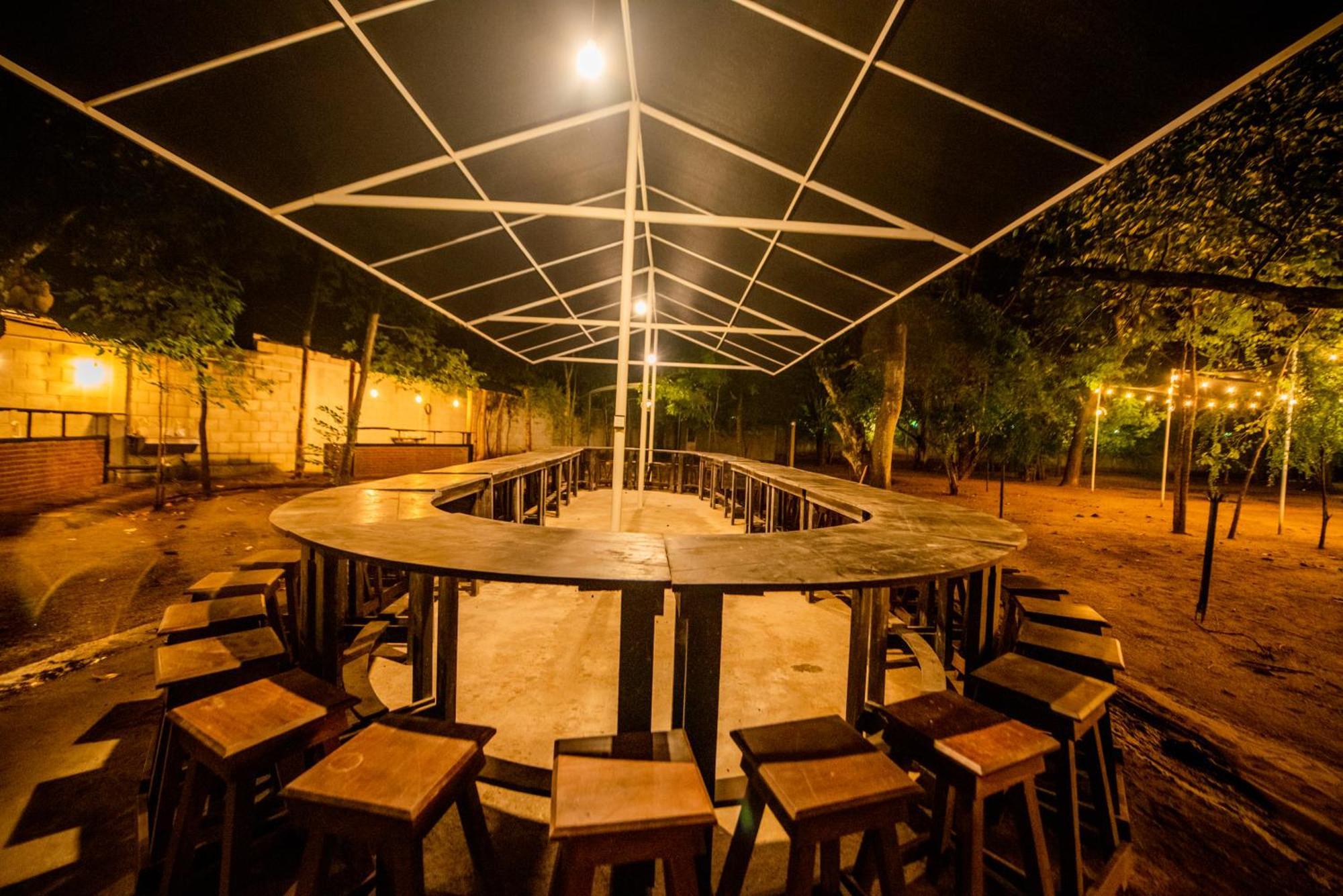 C B S Resort Udawalawe Eksteriør billede