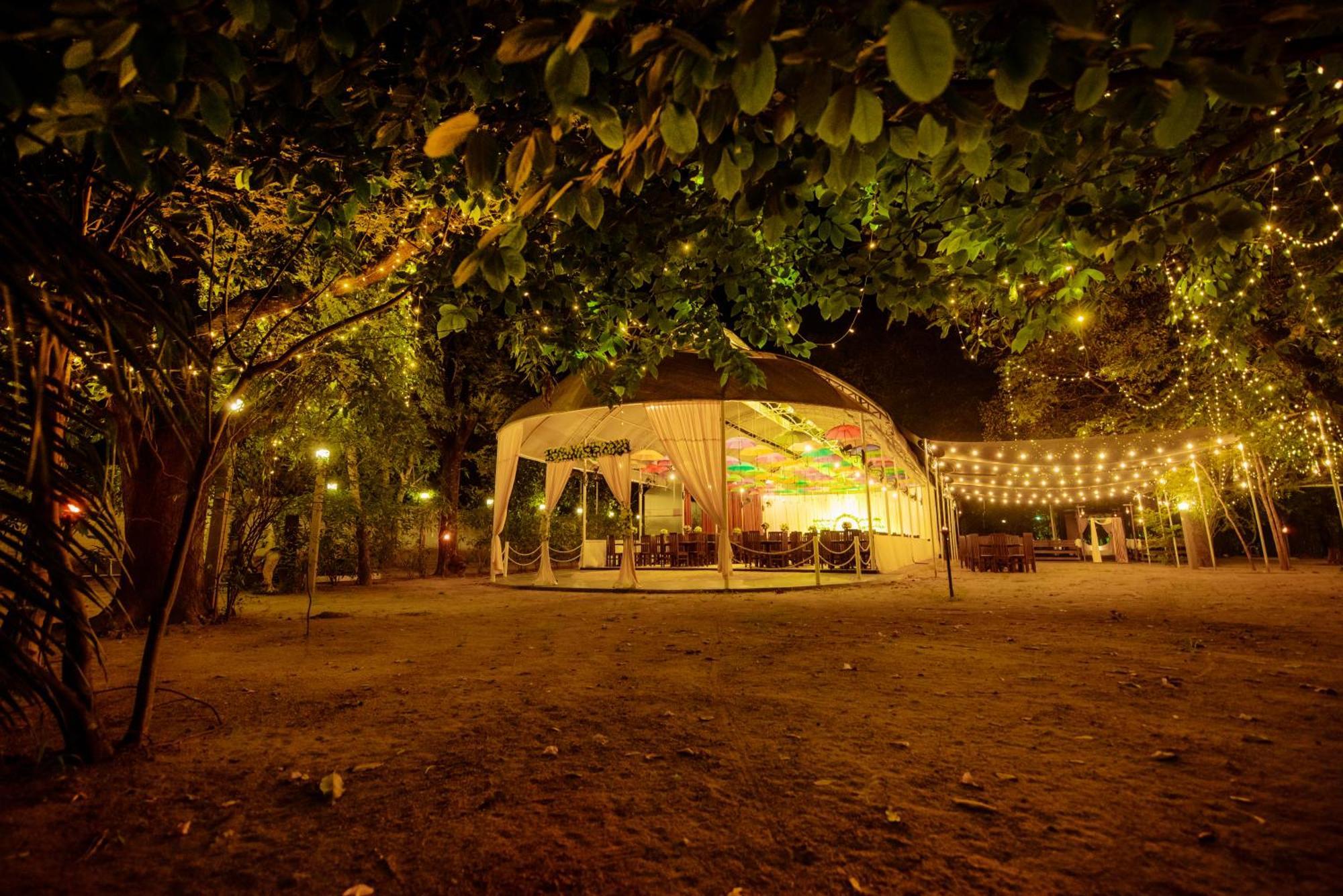C B S Resort Udawalawe Eksteriør billede