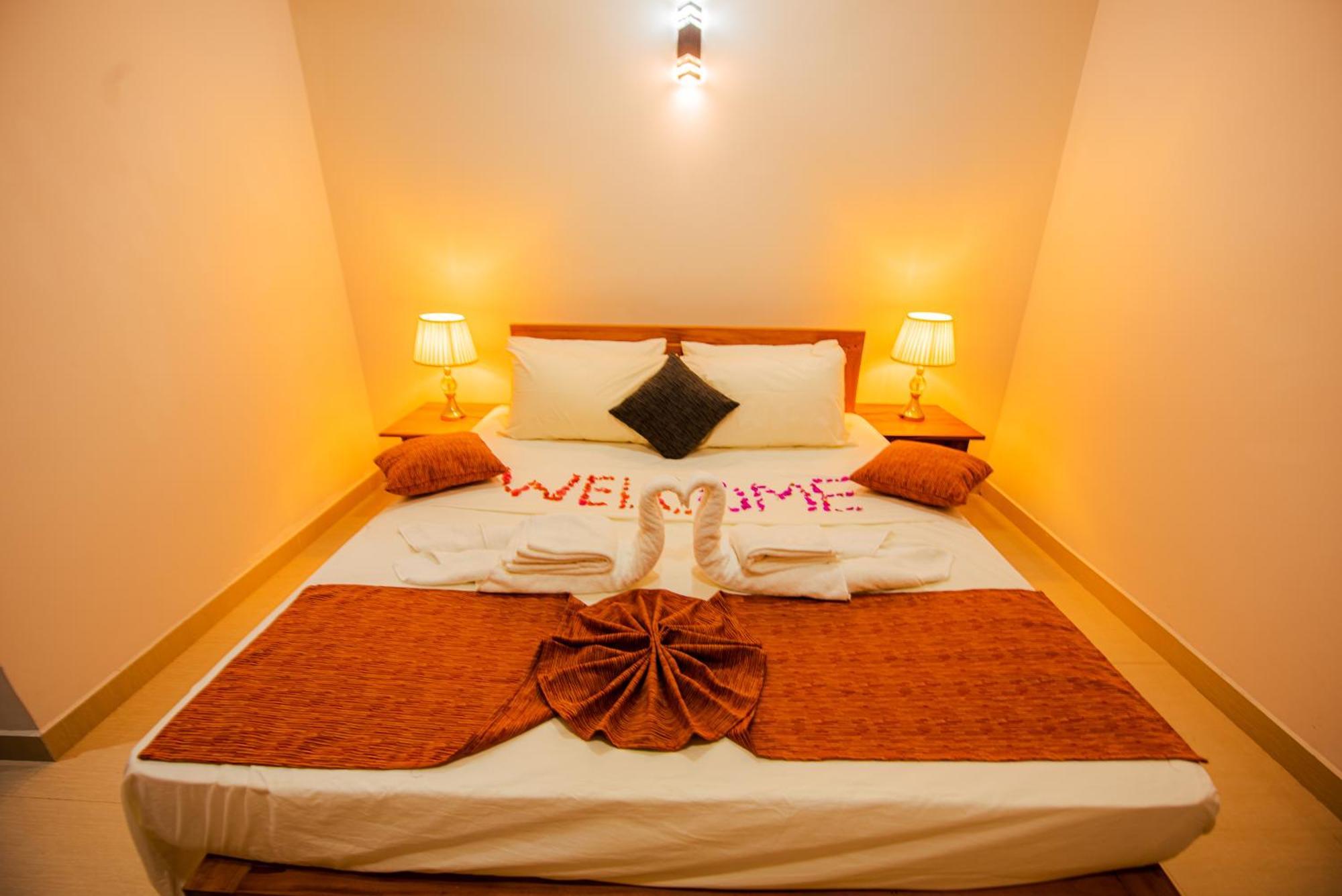 C B S Resort Udawalawe Eksteriør billede
