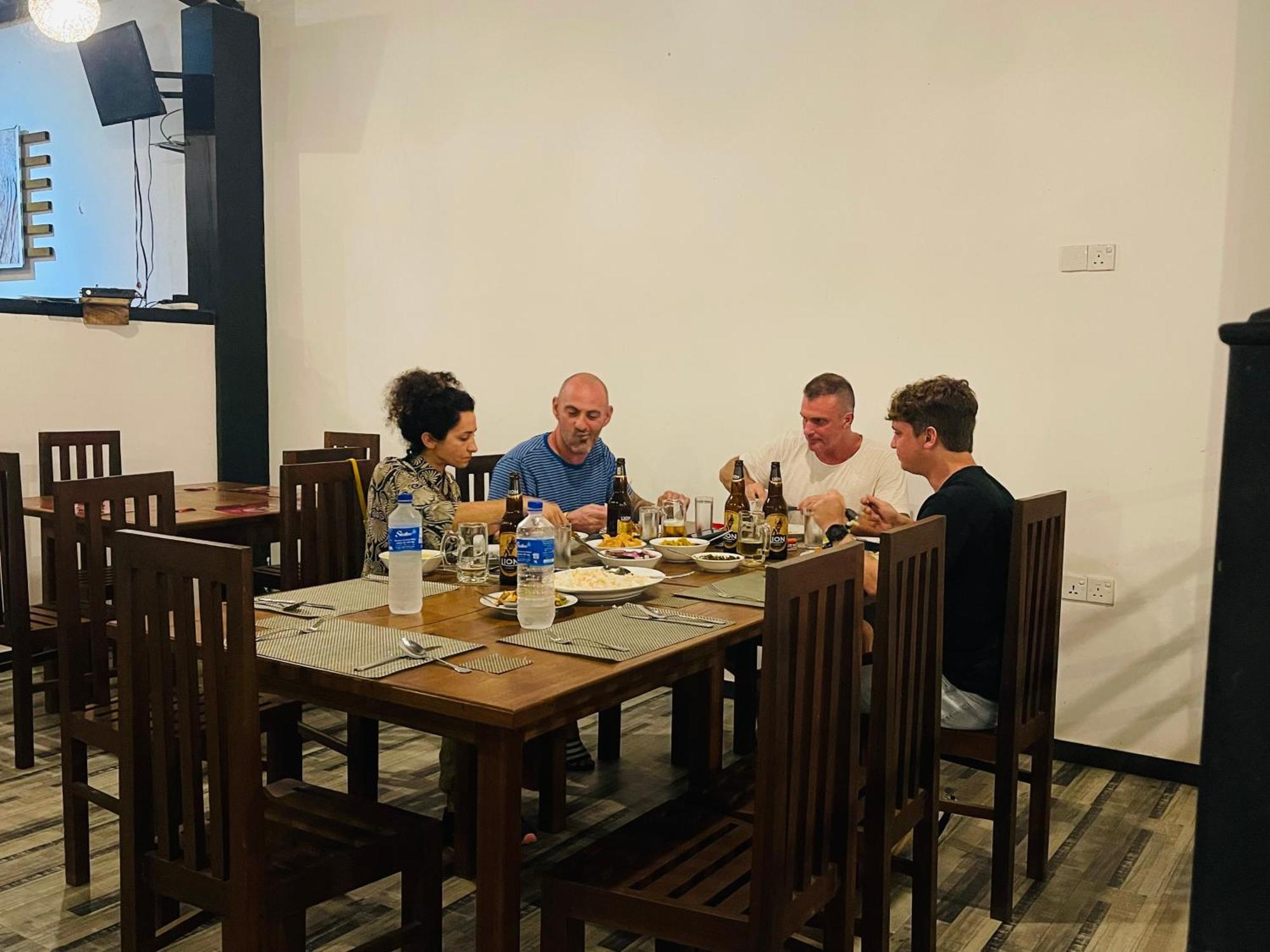 C B S Resort Udawalawe Eksteriør billede