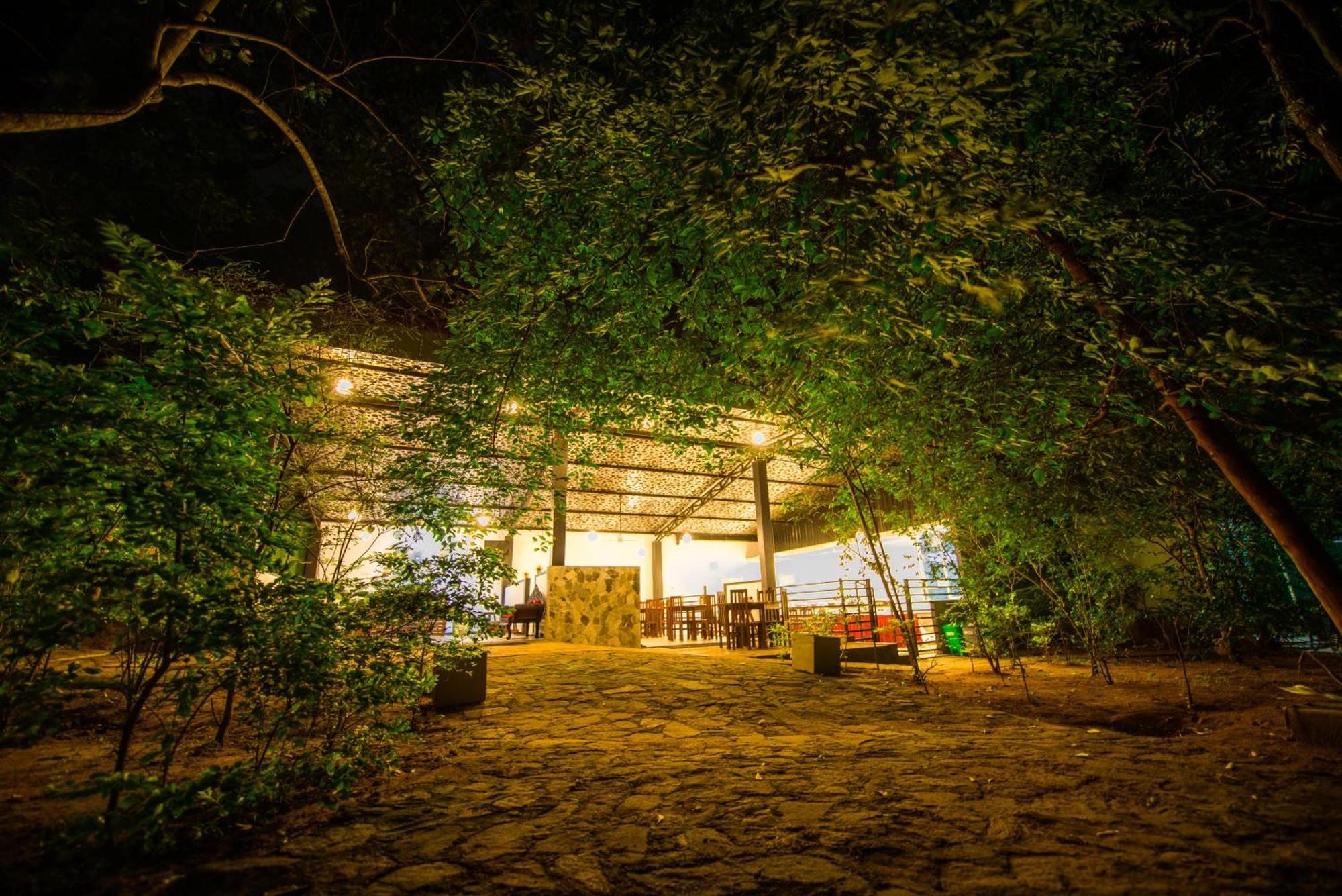 C B S Resort Udawalawe Eksteriør billede